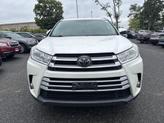 Thumbnail of 2018 Blizzard Pearl Toyota Highlander