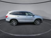 Thumbnail of 2022 Lunar Silver Metallic Honda Pilot