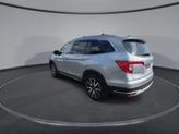 Thumbnail of 2022 Lunar Silver Metallic Honda Pilot