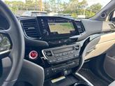 Thumbnail of 2022 Lunar Silver Metallic Honda Pilot