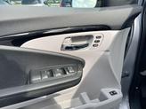 Thumbnail of 2022 Lunar Silver Metallic Honda Pilot