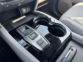 Thumbnail of 2022 Lunar Silver Metallic Honda Pilot