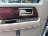 Thumbnail of 2014 Ingot Silver Lincoln Navigator