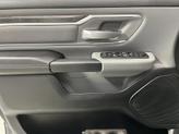 Thumbnail of 2020 Diamond Black Crystal Pearlcoat RAM 1500