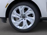 Thumbnail of 2025 Pristine White Metallic Tri-Coat Lincoln Navigator