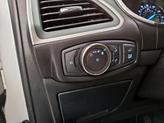 Thumbnail of 2020 White Ford Edge