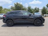 Thumbnail of 2025 Deep Black Pearl Effect Volkswagen Atlas Cross Sport