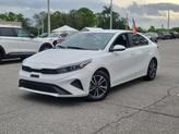 Photo of 2024 Snow White Pearl Kia Forte
