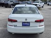 Thumbnail of 2022 Pure White Volkswagen Passat