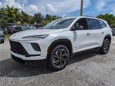 Thumbnail of 2025 White Frost Tri-Coat Buick Enclave