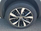 Thumbnail of 2025 Opal White Pearl Volkswagen Atlas Cross Sport