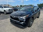 Thumbnail of 2022 Black Toyota Highlander