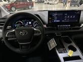 Thumbnail of 2025 Wind Chill Pearl Toyota Sienna