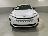 Thumbnail of 2025 Oxygen White Toyota Crown Signia