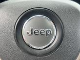 Thumbnail of 2017 Diamond Black Crystal Pearlcoat Jeep Grand Cherokee
