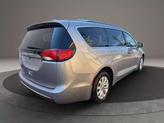 Thumbnail of 2018 Billet Silver Metallic Clearcoat Chrysler Pacifica