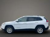 Thumbnail of 2015 White Exterior Jeep Cherokee