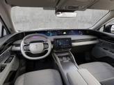 Thumbnail of 2025 White Platinum Metallic Tri-Coat Lincoln Nautilus