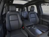Thumbnail of 2025 Infinite Black Metallic Clearcoat Lincoln Aviator