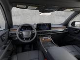 Thumbnail of 2025 Infinite Black Metallic Clearcoat Lincoln Aviator
