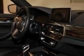 Thumbnail of 2020 Black Sapphire Metallic BMW M5