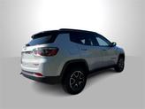 Thumbnail of 2024 Silver Zynith Metallic Clearcoat Jeep Compass