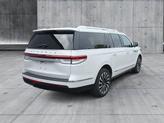 Thumbnail of 2024 Pristine White Metallic Tri-Coat Lincoln Navigator