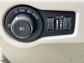 Thumbnail of 2019 Bright White Clearcoat Chrysler Pacifica