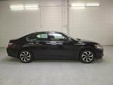 Thumbnail of 2016 Crystal Black Pearl Honda Accord