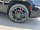 Thumbnail of 2024 Diamond Black Crystal Pearlcoat Jeep Grand Wagoneer L