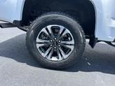 Thumbnail of 2022 Summit White Chevrolet Colorado