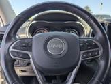 Thumbnail of 2019 Bright White Clearcoat Jeep Cherokee