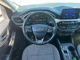 Thumbnail of 2021 Oxford White Ford Escape