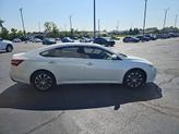 Thumbnail of 2018 Blizzard Pearl Toyota Avalon