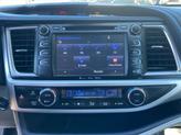 Thumbnail of 2018 Shoreline Blue Pearl Toyota Highlander