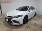 Photo of 2021 Super White Toyota Camry