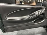 Thumbnail of 2001 Electric Green Clearcoat Metallic Ford Mustang