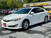 Thumbnail of 2014 White Toyota Camry