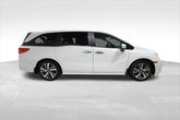 Thumbnail of 2024 Platinum White Pearl Honda Odyssey