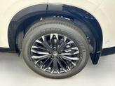 Thumbnail of 2026 Everest White Pearl Tricoat Nissan Rogue