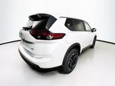 Thumbnail of 2025 Everest White Pearl Nissan Rogue
