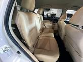 Thumbnail of 2020 Pearl White Tricoat Nissan Rogue