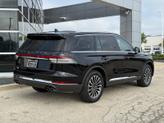 Thumbnail of 2022 Infinite Black Metallic Clearcoat Lincoln Aviator
