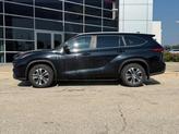 Thumbnail of 2023 Midnight Black Metallic Toyota Highlander