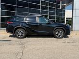 Thumbnail of 2023 Midnight Black Metallic Toyota Highlander