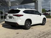 Thumbnail of 2023 Wind Chill Pearl Toyota Highlander