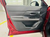 Thumbnail of 2025 2t Red Blk Roof Nissan Kicks
