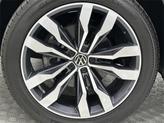 Thumbnail of 2021 Platinum Gray Metallic Volkswagen Atlas