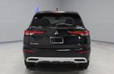 Thumbnail of 2023 Labrador Black Pearl Mitsubishi Outlander