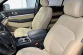 Thumbnail of 2017 Oxford White Ford Explorer